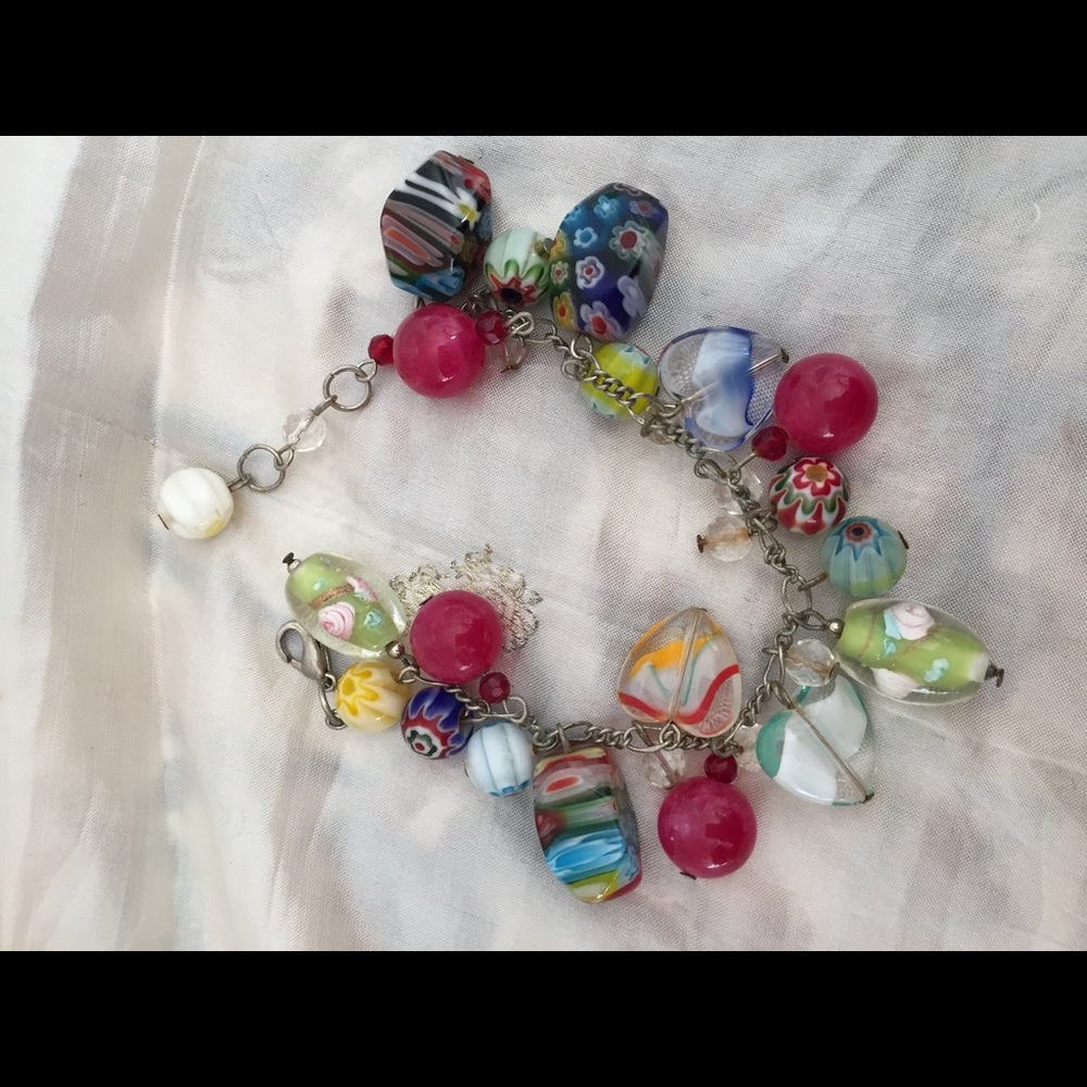 Glass bead bracelet